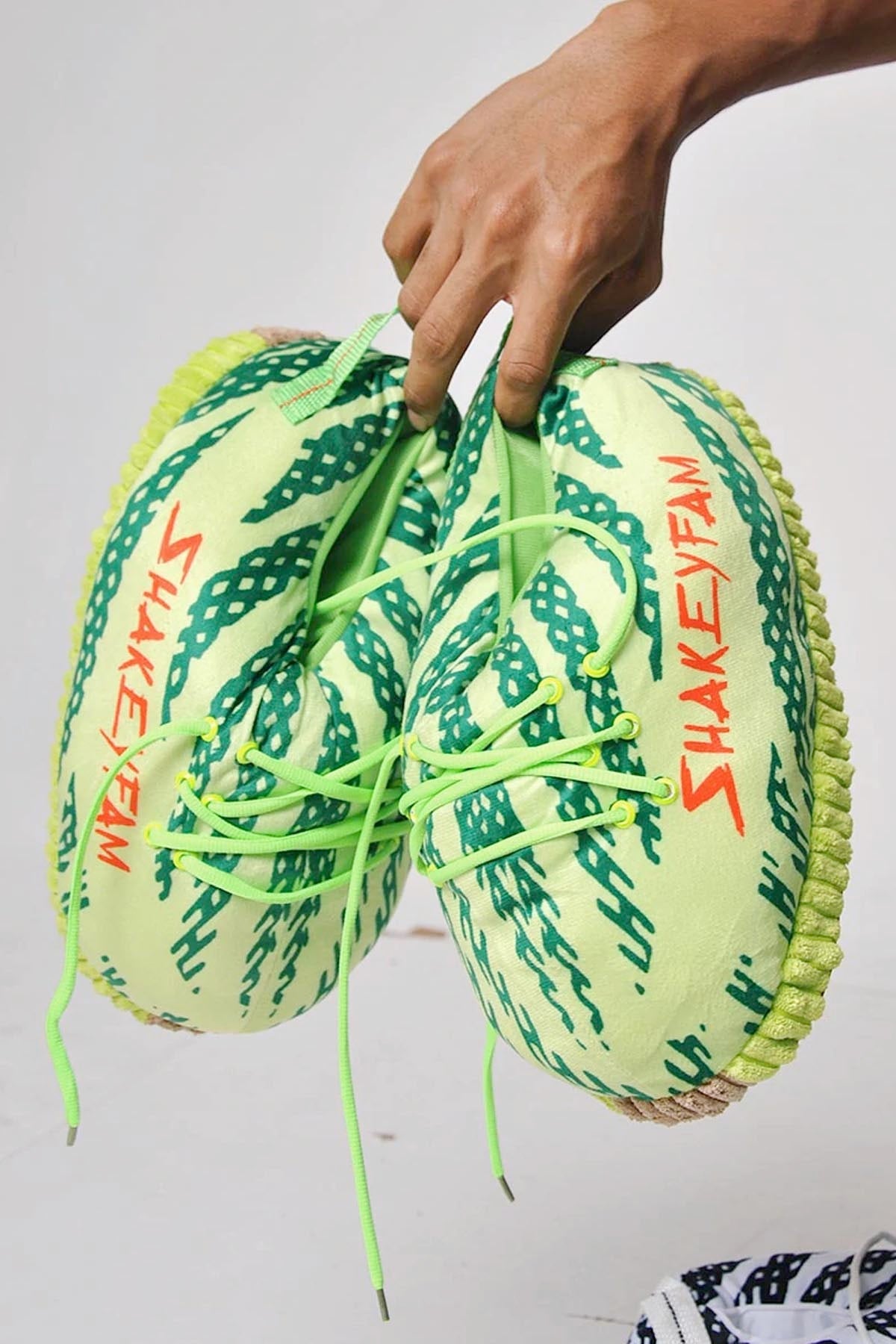 ShakeyShoes Green